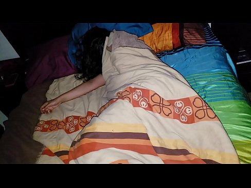 ❤️ Üvey oğul, genç üvey annesini uyurken azarlıyor. ️ Porno bize %tr.porn-milf300.ru ❌️